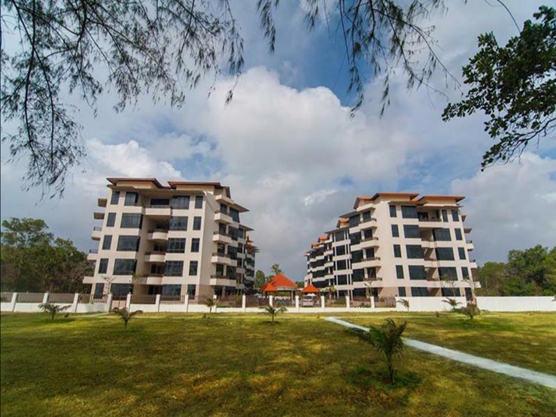 Samsuria Beach Resort & Residence Чератинг Екстериор снимка