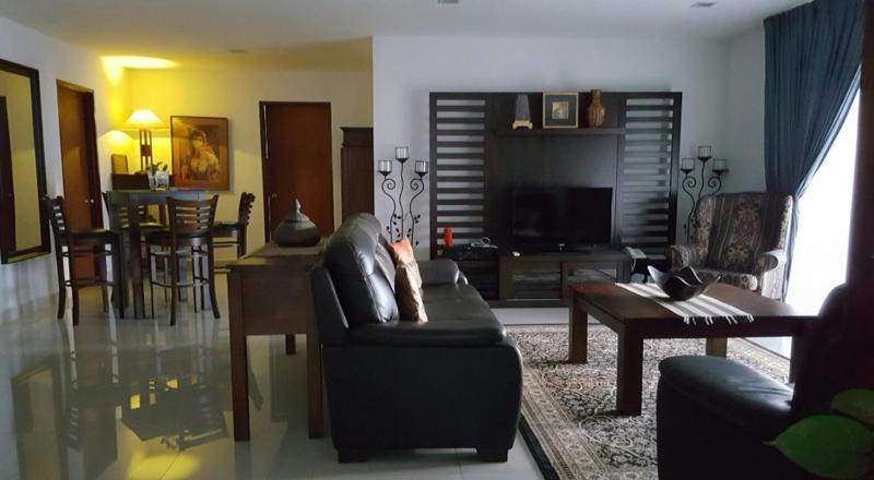 Samsuria Beach Resort & Residence Чератинг Екстериор снимка