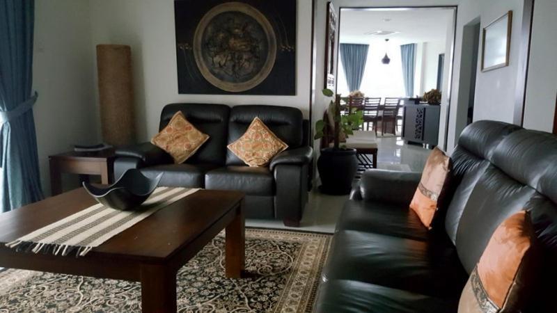 Samsuria Beach Resort & Residence Чератинг Екстериор снимка