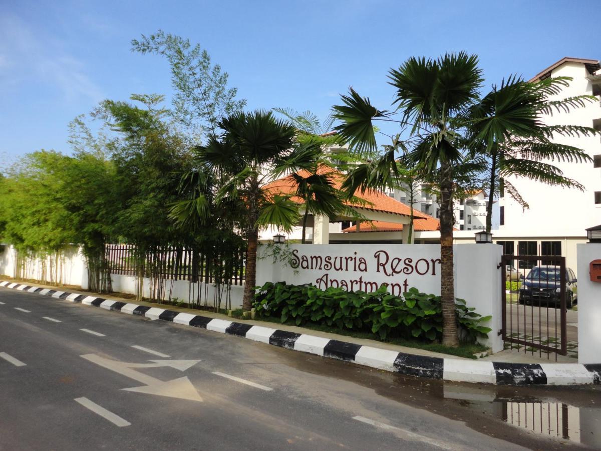 Samsuria Beach Resort & Residence Чератинг Екстериор снимка