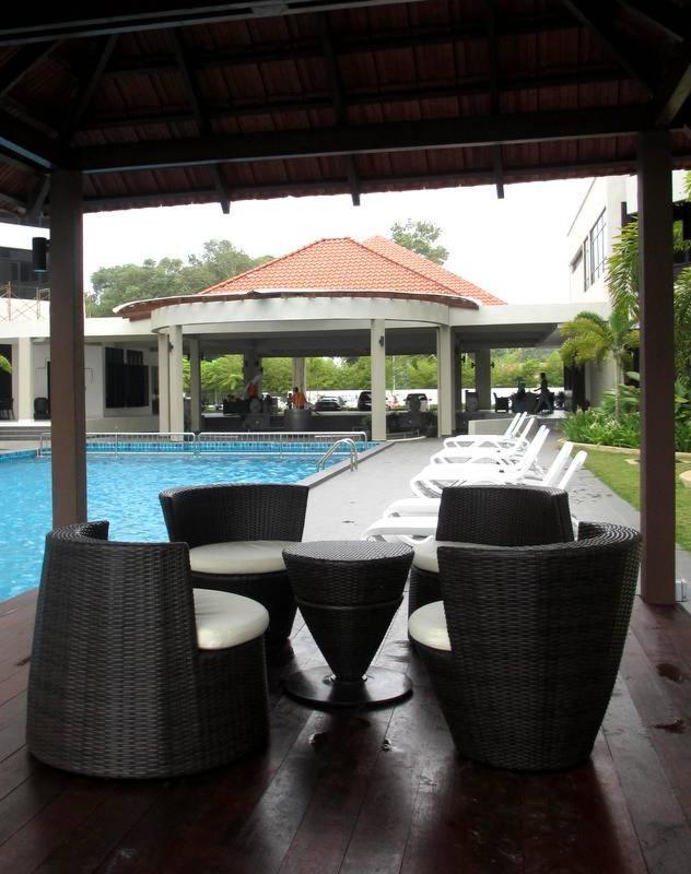 Samsuria Beach Resort & Residence Чератинг Екстериор снимка