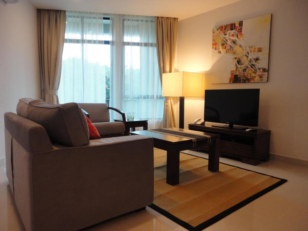 Samsuria Beach Resort & Residence Чератинг Екстериор снимка