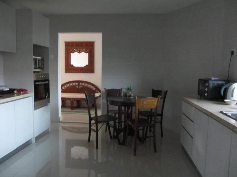 Samsuria Beach Resort & Residence Чератинг Екстериор снимка